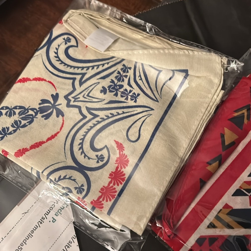 100% cotton new in bag22+22inch YEAR ROUND XL set OF2, SCARVES, neck/ hair/ top/